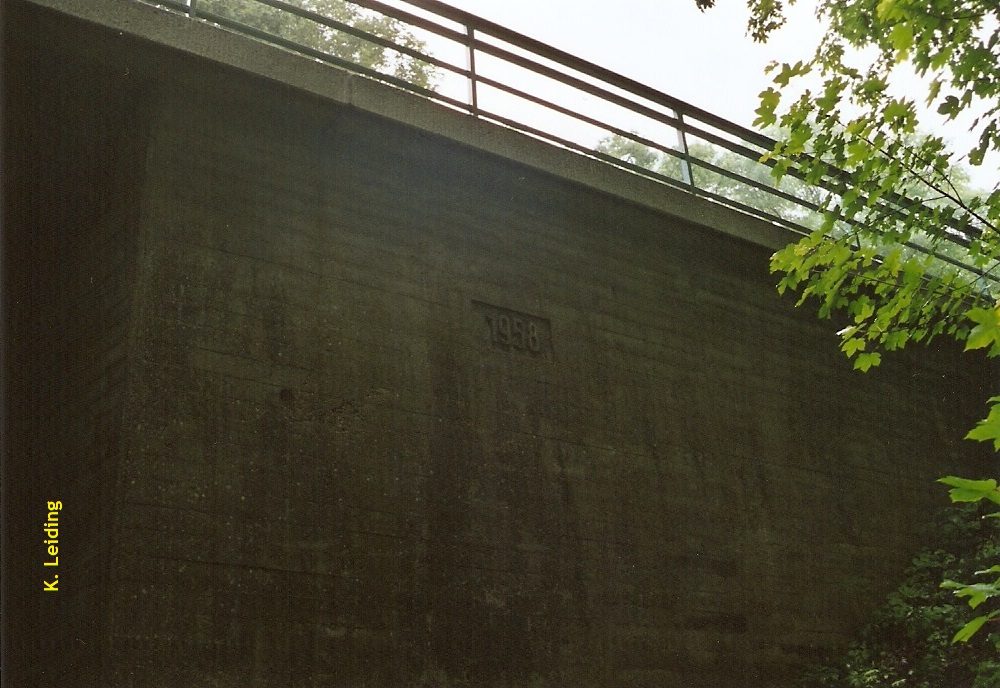 Brücke der B 75 bei *Trelde-4.