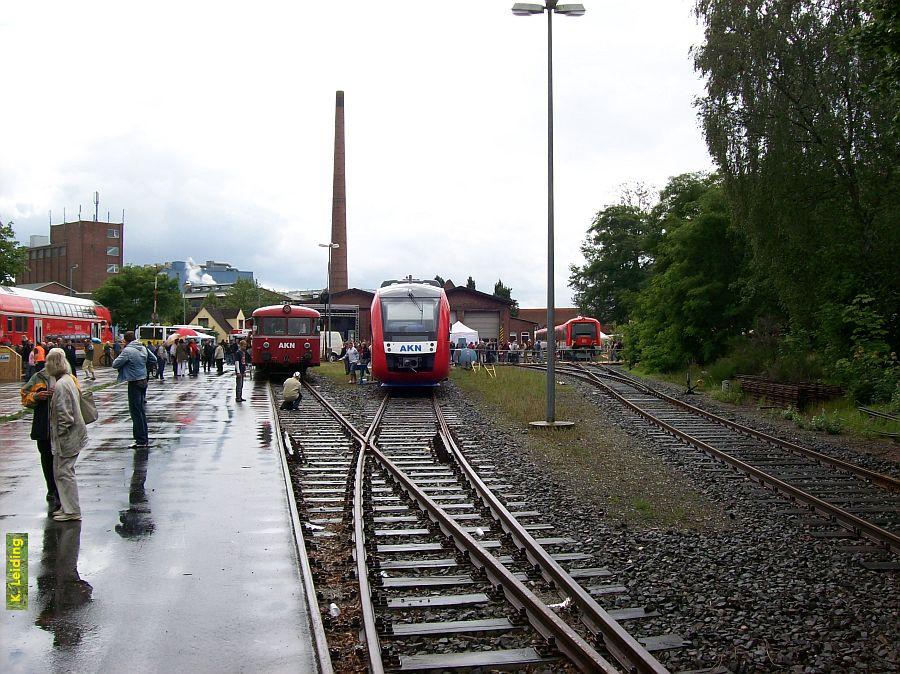 Überblick über die Züge im Ostbahnhof.