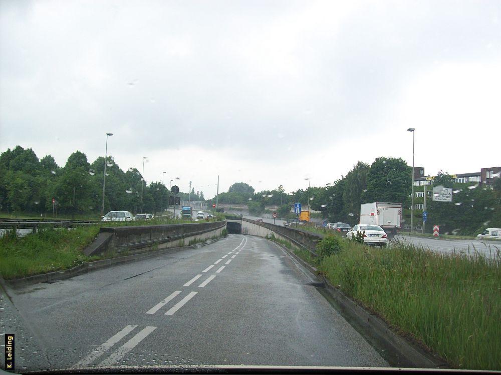 Beginn der Rampe zum ehemaligen Veddeler Straßenbahntunnel.